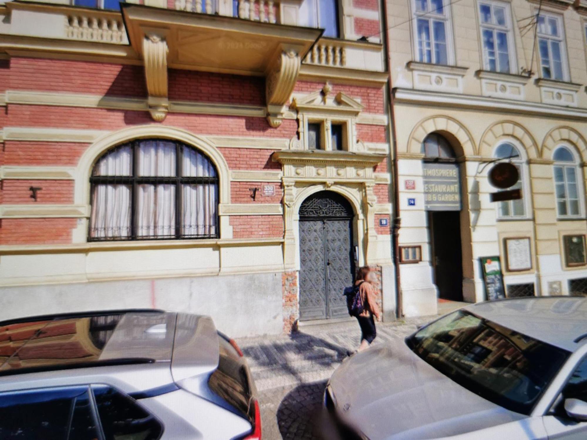 Apartment Apartman Karluv Most